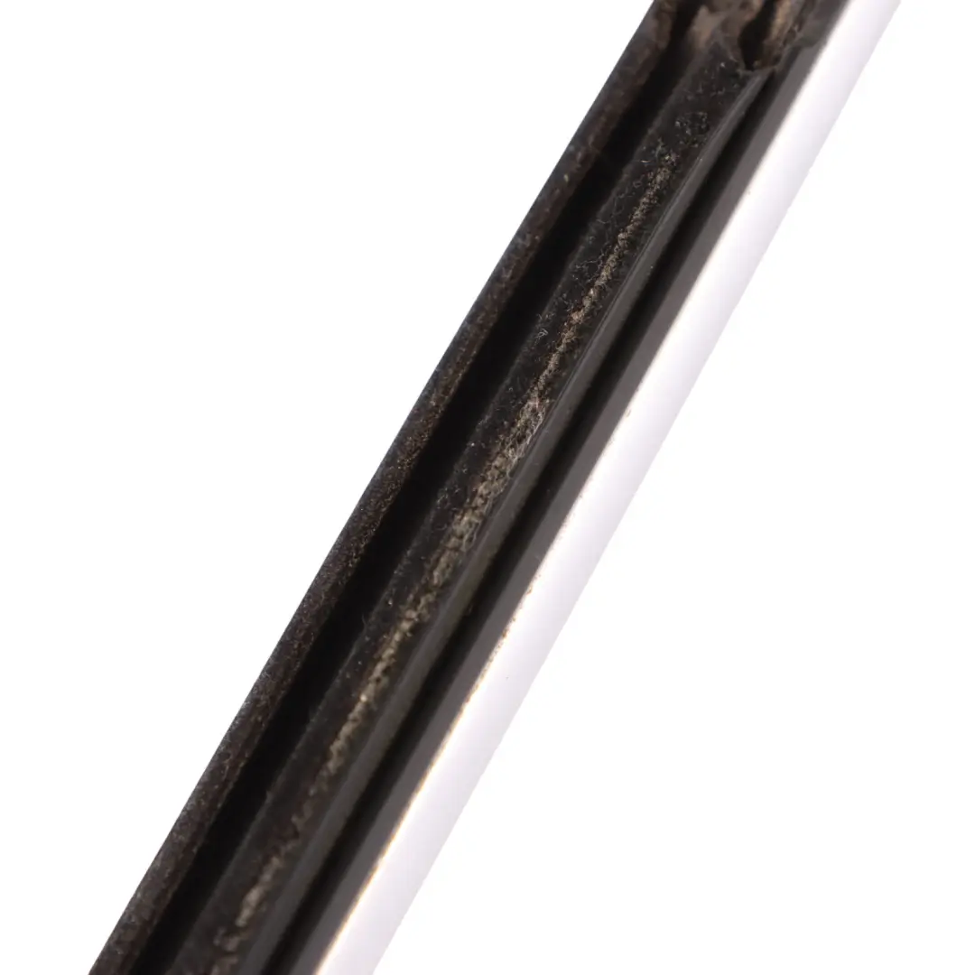 Front Door Exterior Window Seal Weatherstrip Right O/S to Mercedes X218 with Part number A2187200424 Mercedes X218 Front Door Exterior Window Seal Weatherstrip Right O/S - SKU A2187200424 - Part number A2187200424