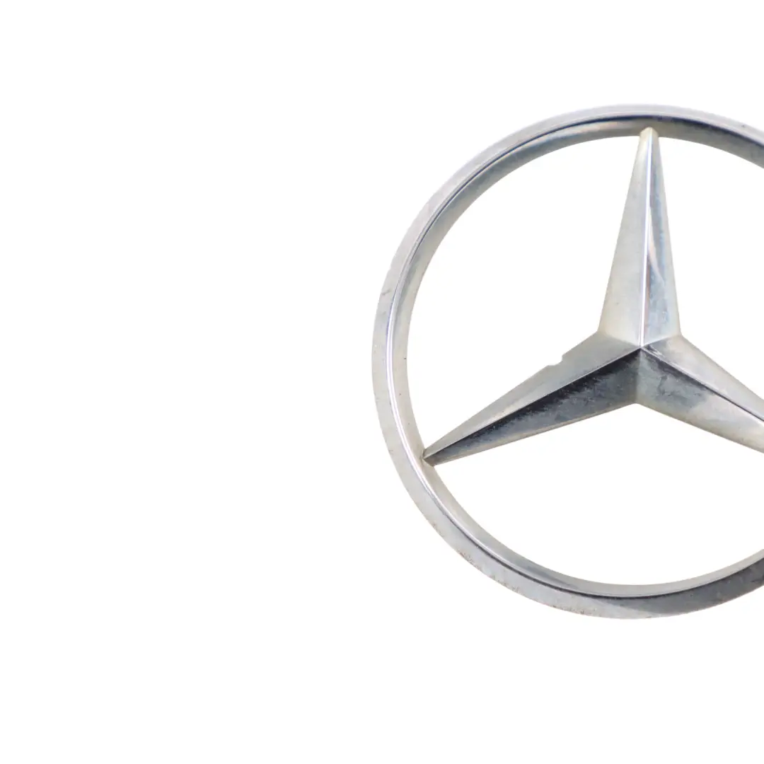 Tylna Klapa Bagażnika Logo Znaczek Gwiazda do Mercedes CLS C219 o numerze A2197580058 Mercedes CLS C219 Tylna Klapa Bagażnika Logo Znaczek Gwiazda - SKU A2197580058 - Numer Części A2197580058