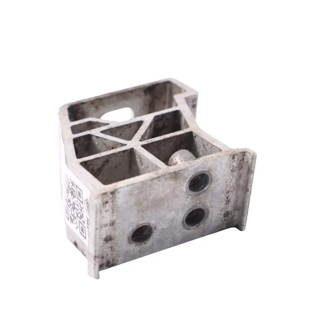 Support de module de radiateur Support fixation droit pour Mercedes A238 à propos du numéro de pièce A2385018700 Mercedes A238 Support de module de radiateur Support fixation droit - SKU A2385018700 - Numéro de pièce A2385018700