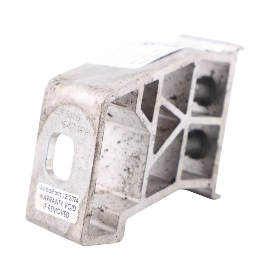 Support de module de radiateur Support fixation droit pour Mercedes A238 à propos du numéro de pièce A2385018700 Mercedes A238 Support de module de radiateur Support fixation droit - SKU A2385018700 - Numéro de pièce A2385018700