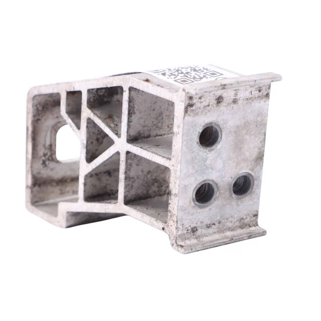 Support de module de radiateur Support fixation droit Mercedes A238 - SKU A2385018700 - Numéro de pièce A2385018700