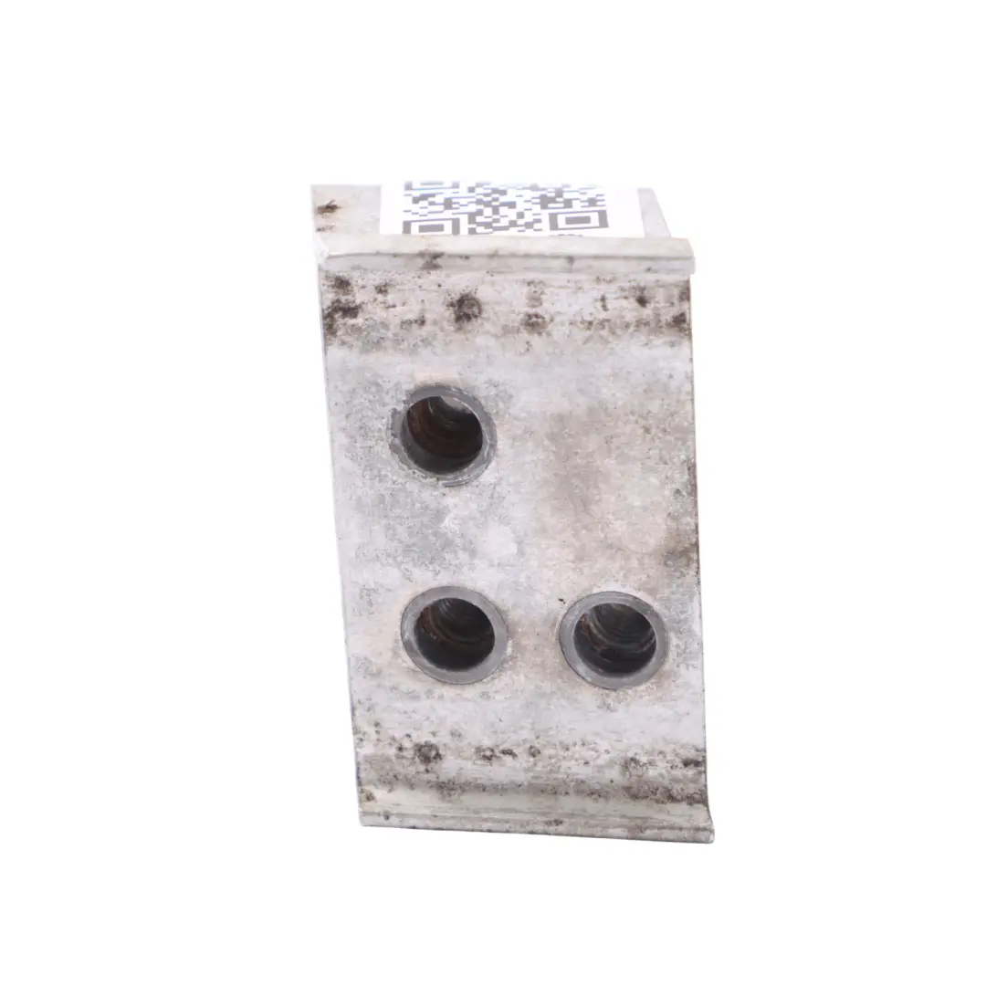 Support de module de radiateur Support fixation droit pour Mercedes A238 à propos du numéro de pièce A2385018700 Mercedes A238 Support de module de radiateur Support fixation droit - SKU A2385018700 - Numéro de pièce A2385018700