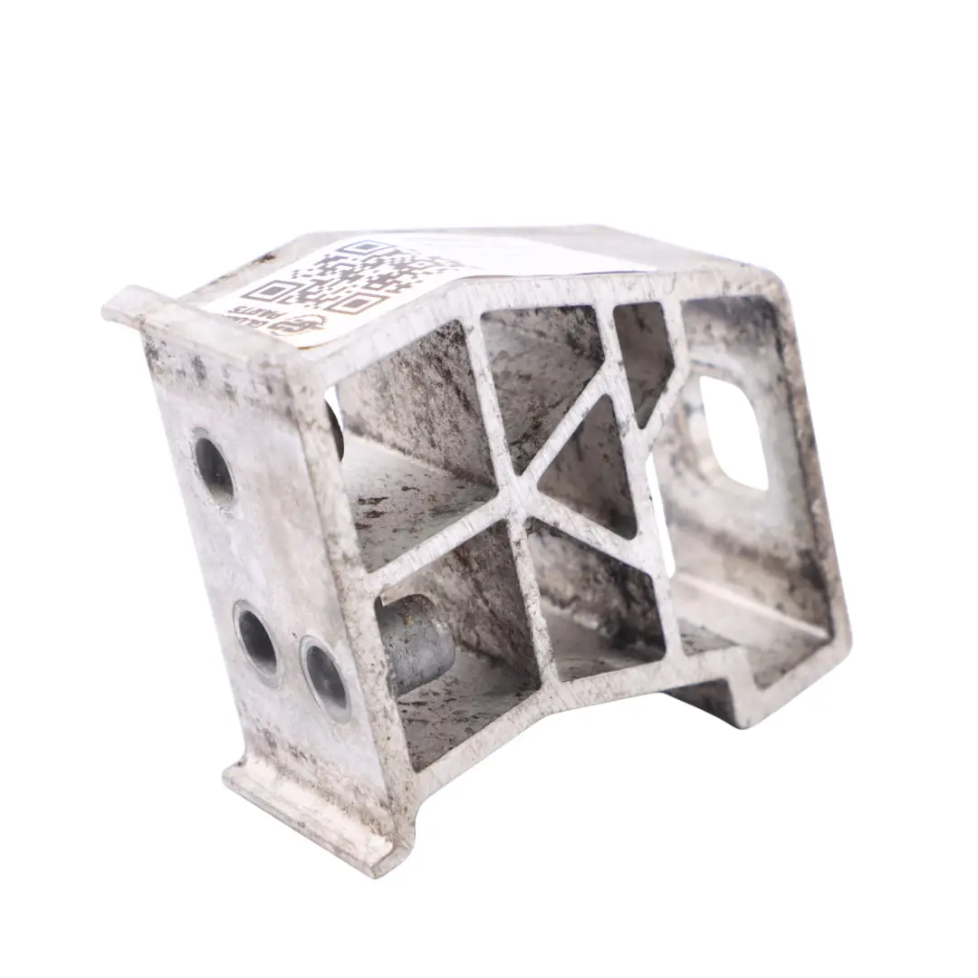 Support de module de radiateur Support fixation droit Mercedes A238 - SKU A2385018700 - Numéro de pièce A2385018700