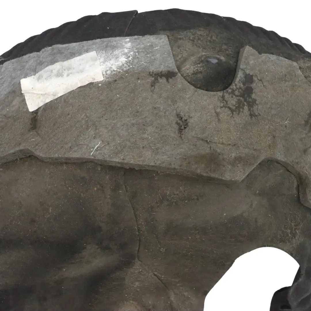 Tapa embellecedora del paso de rueda trasero izquierdo Mercedes A238 para con número de pieza A2386309101 Tapa embellecedora del paso de rueda trasero izquierdo Mercedes A238 - SKU A2386309101 - Número de pieza A2386309101