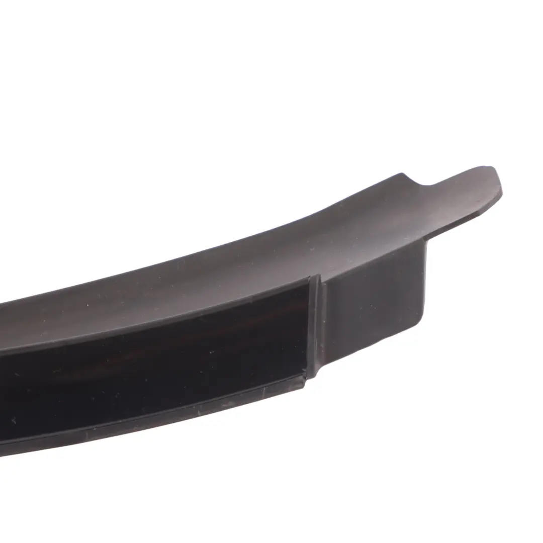 Mercedes A238 Déflecteur d'eau avant Bande de seuil droite - SKU A2386905200 - Numéro de pièce A2386905200