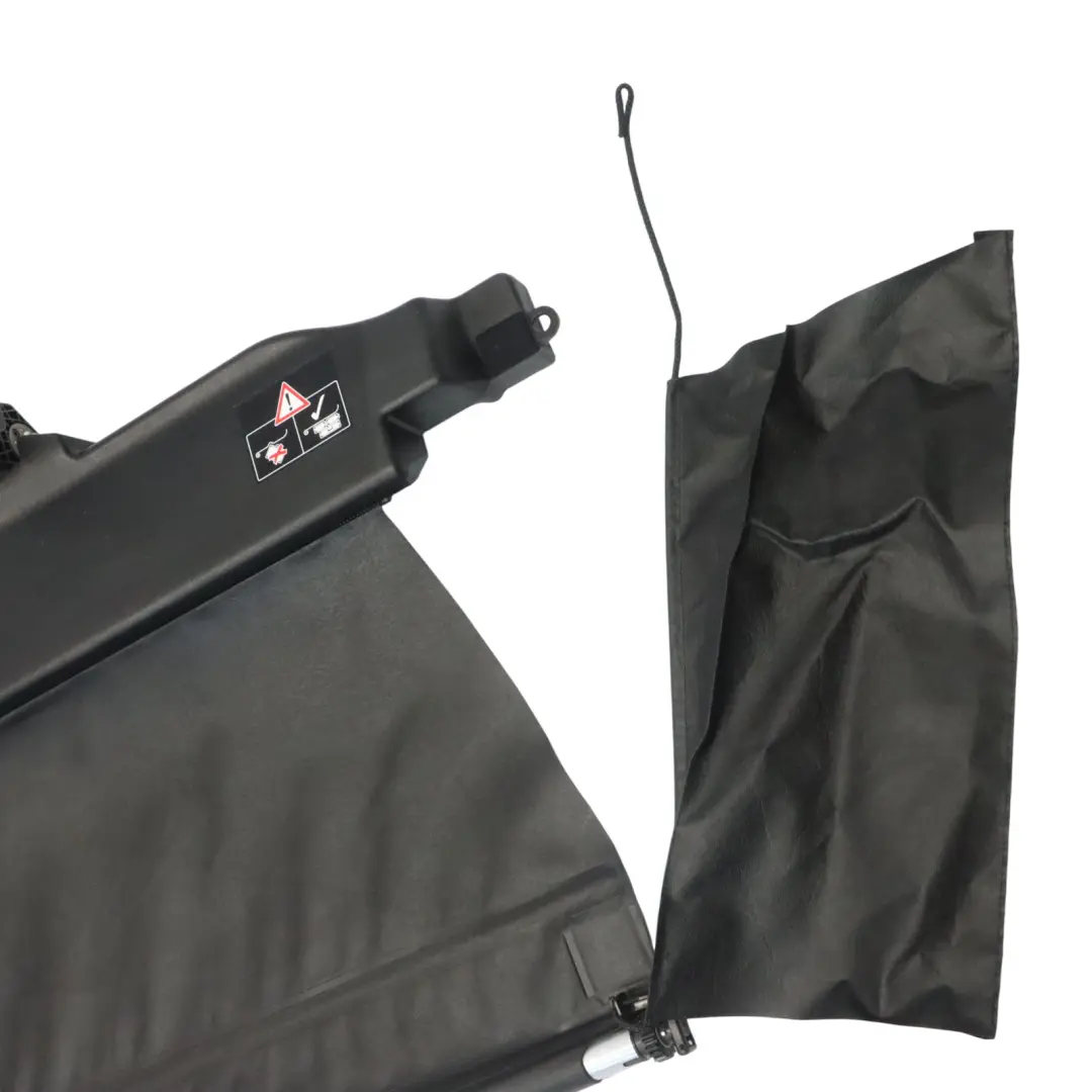 Parcel Partition Tenda a rullo elettrica per Mercedes A238 Cabrio con numero di parte A2386909802 Mercedes A238 Cabrio Parcel Partition Tenda a rullo elettrica - SKU A2386909802 - Numero di parte A2386909802