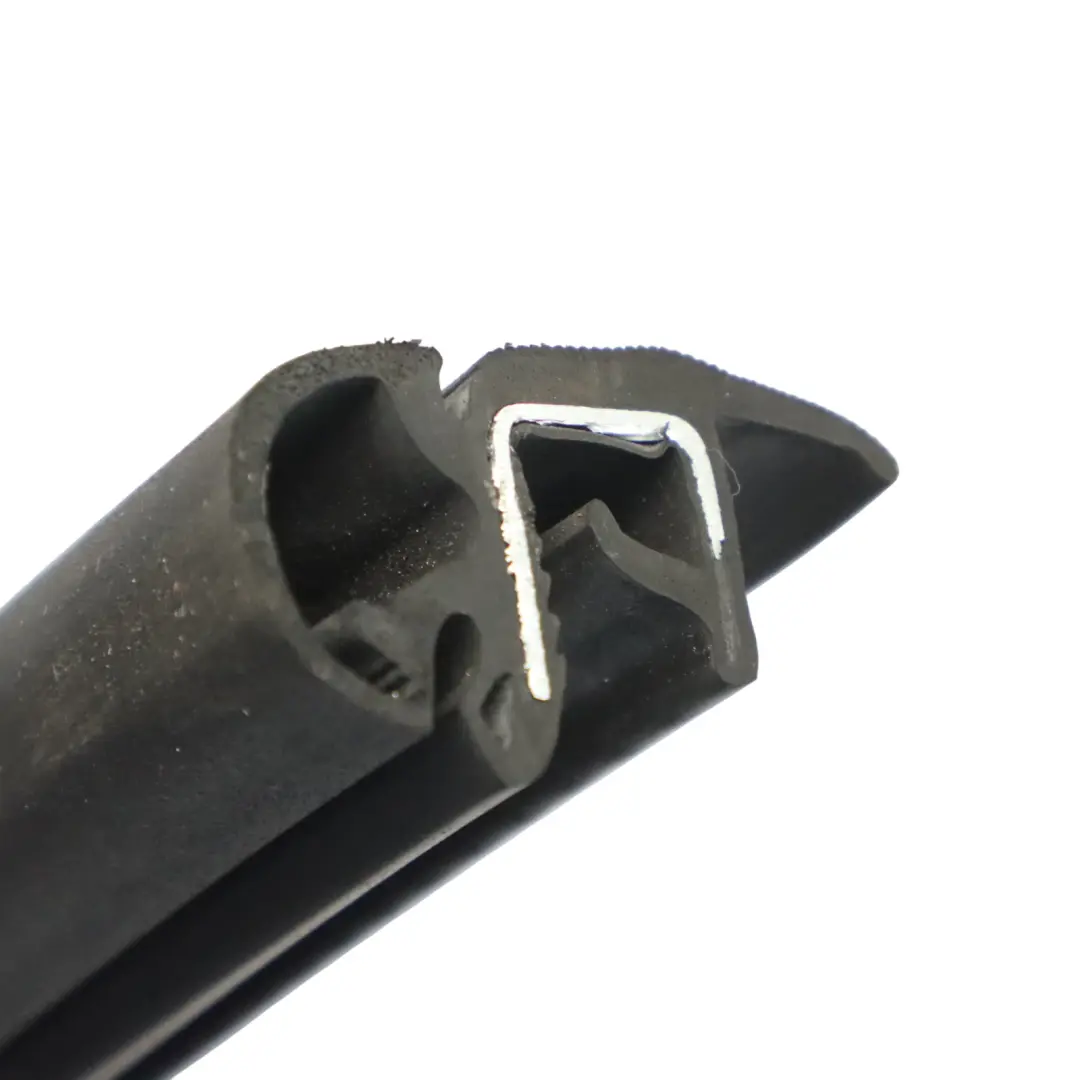 Mercedes W238 Coupé Cabriolet Joint Porte Caoutchouc Avant Gauche - SKU A2386922500 - Numéro de pièce A2386922500