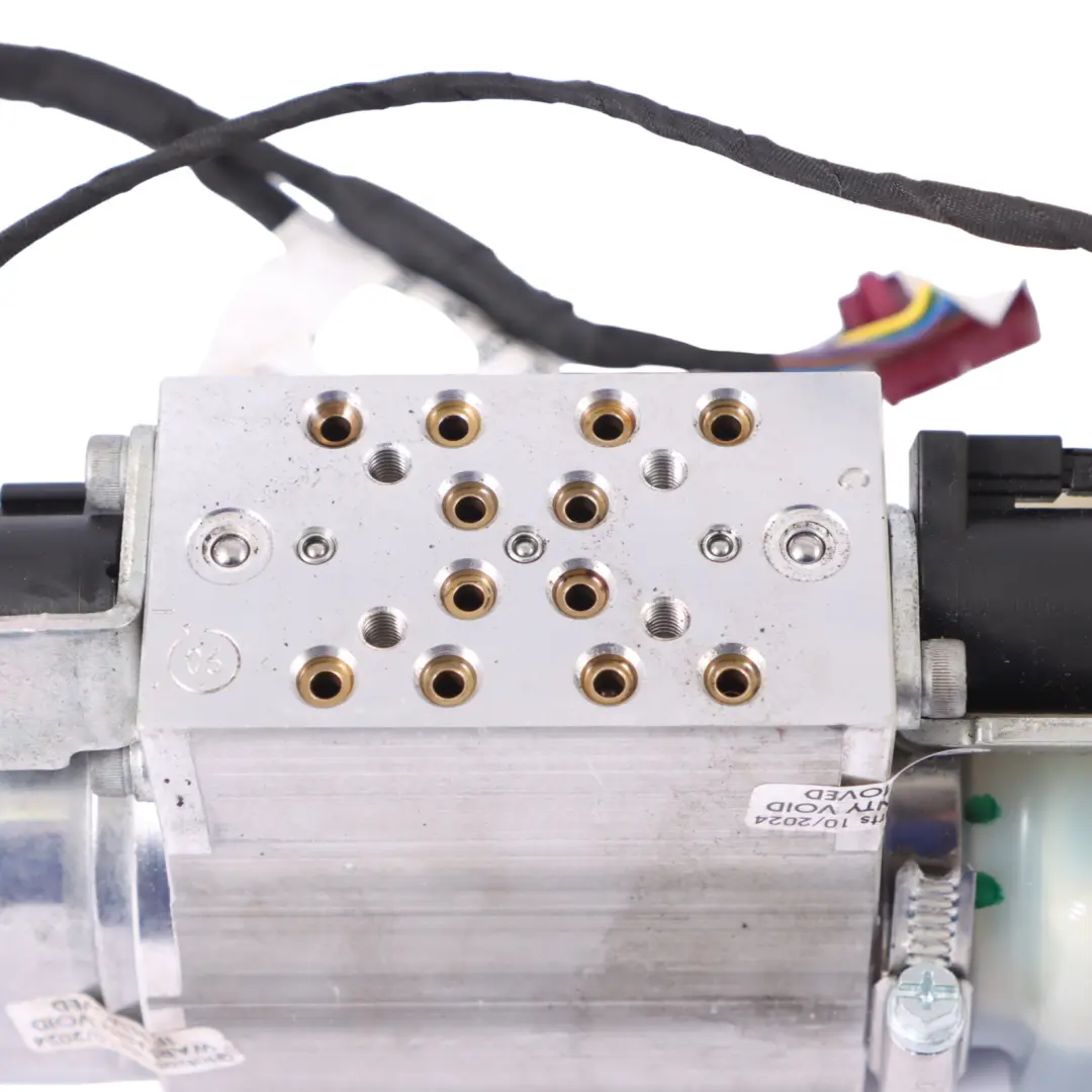 Hydraulic Unit Roof Motor Pump Folding Top to Mercedes A238 with Part number A2388000030 Mercedes A238 Hydraulic Unit Roof Motor Pump Folding Top - SKU A2388000030 - Part number A2388000030