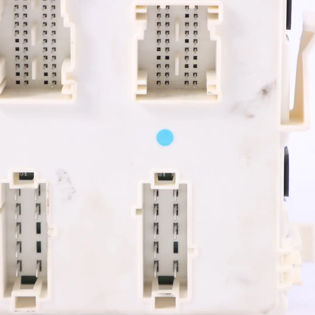 Faltdach ECU Modul Steuergerät für Mercedes W238 Cabrio mit Teilenummer A2389000501 Mercedes W238 Cabrio Faltdach ECU Modul Steuergerät - SKU A2389000501 - Teilenummer A2389000501