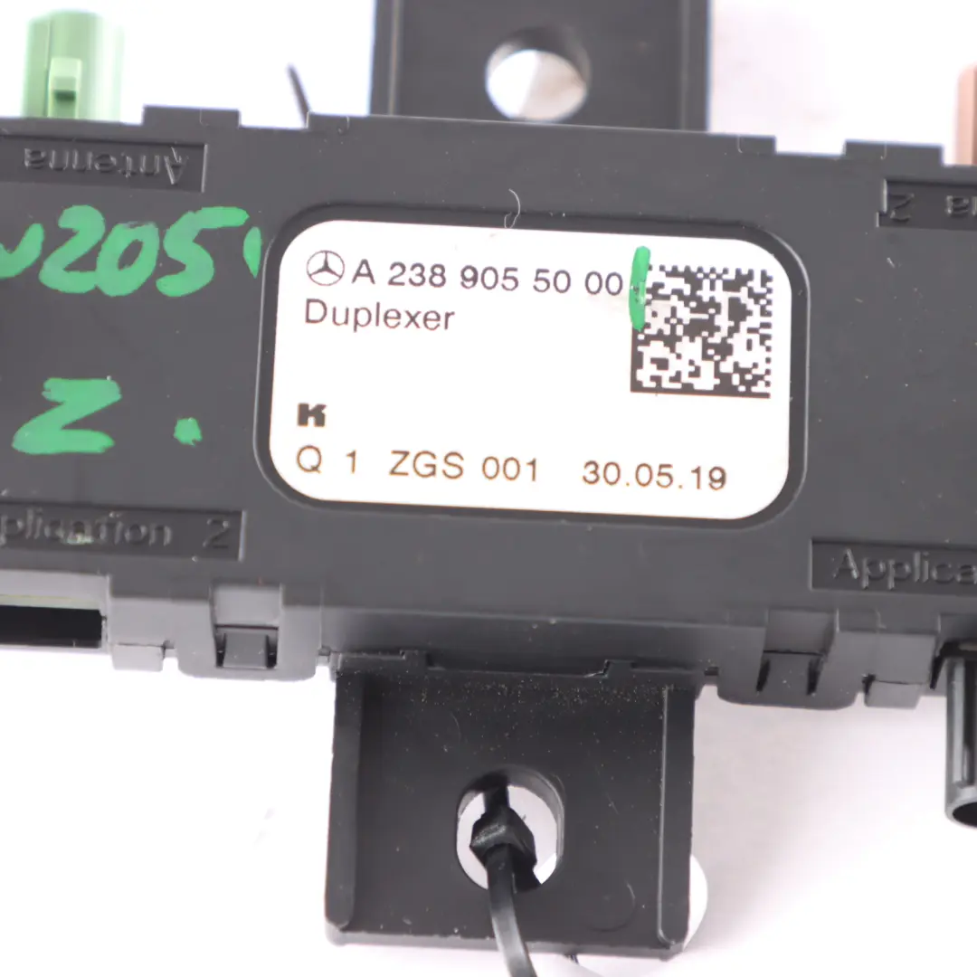 Mercedes W205 Antenna Amplificatore Duplexer Modulo Ricevitore Unità - SKU A2389055000 - Numero di parte A2389055000