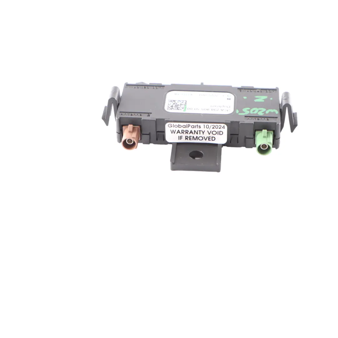 Moduł Wzmacniacz Antenowy Odbiornik do Mercedes W205 o numerze A2389055000 Mercedes W205 Moduł Wzmacniacz Antenowy Odbiornik - SKU A2389055000 - Numer Części A2389055000