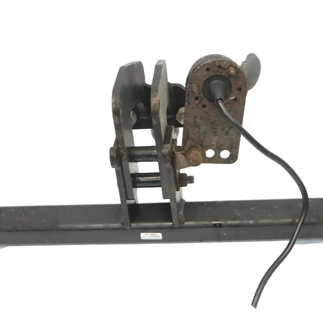 Abschleppstange Anhängekupplung PCT Hinten Mechanismus für Mercedes W246 mit Teilenummer A2463100500 Mercedes W246 Abschleppstange Anhängekupplung PCT Hinten Mechanismus - SKU A2463100500 - Teilenummer A2463100500