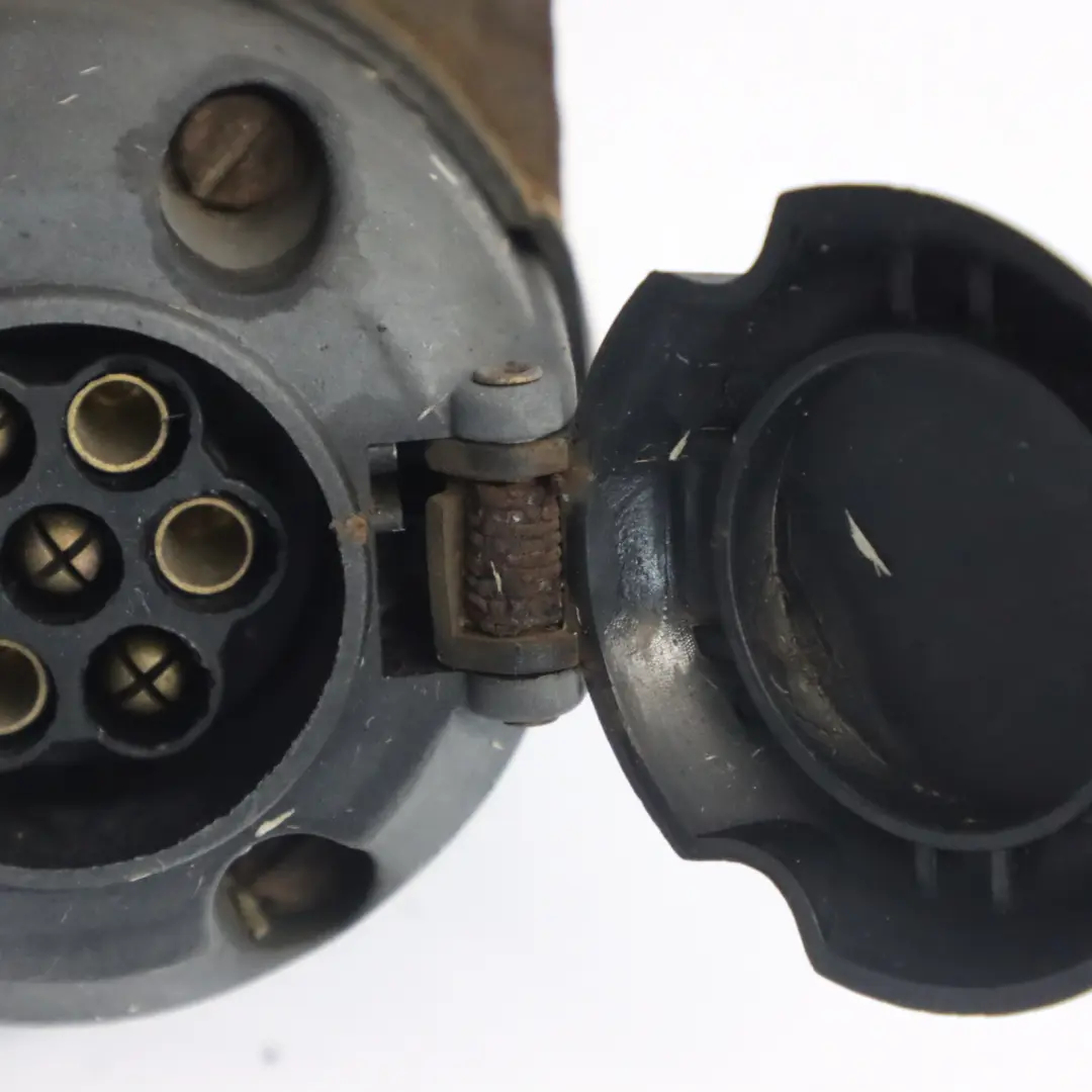 Enganche de remolque trasero PCT Mecanismo para Mercedes W246 con número de pieza A2463100500 Mercedes W246 Enganche de remolque trasero PCT Mecanismo - SKU A2463100500 - Número de pieza A2463100500