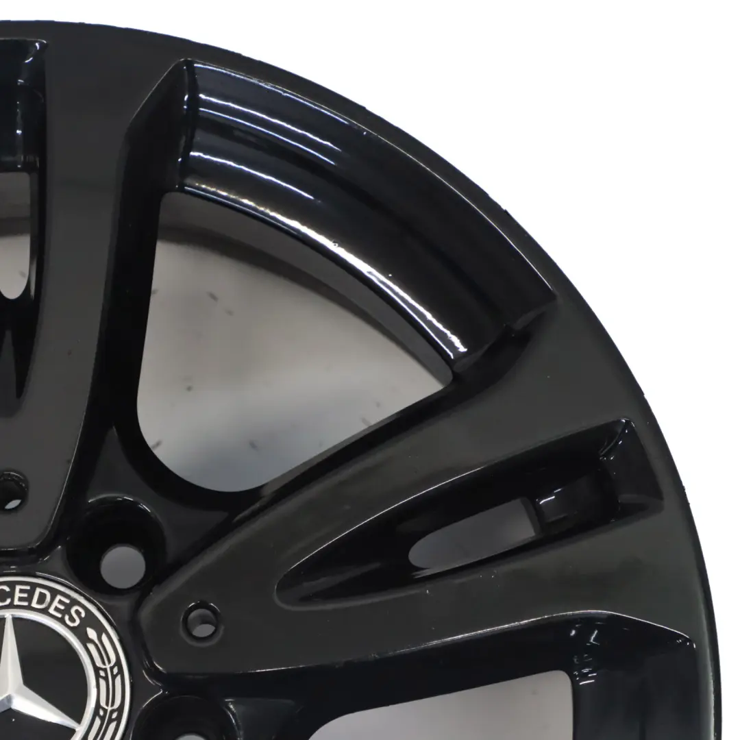 Llanta de aleación 16" ET:49 6,5J 5 Radios dobles para Mercedes W176 W246 con número de pieza A2464010000 Mercedes W176 W246 Llanta de aleación 16" ET:49 6,5J 5 Radios dobles - SKU A2464010000-3 - Número de pieza A2464010000