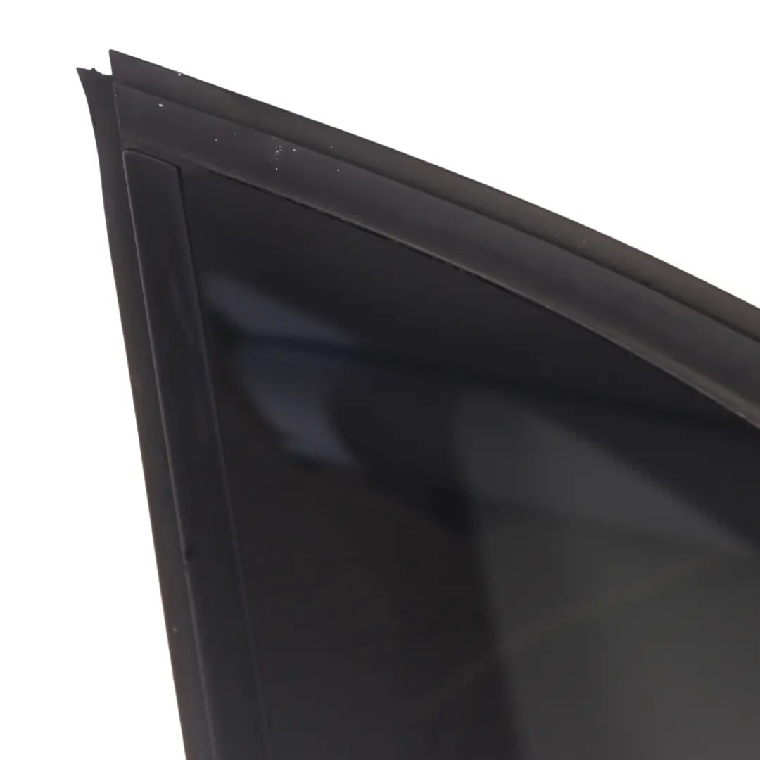 Mercedes W246 Vitre latérale arrière gauche teintée AS3 - SKU A2466702300-1 - Numéro de pièce A2466702300