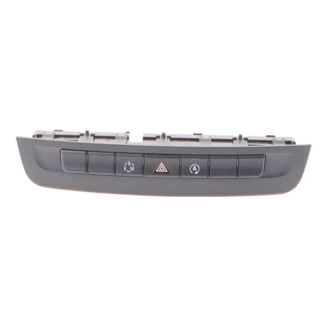 Mittel Konsole Schalter Knopfleiste für Mercedes CLA C117 W176 W246 mit Teilenummer A2469053002 Mercedes CLA C117 W176 W246 Mittel Konsole Schalter Knopfleiste - SKU A2469053002 - Teilenummer A2469053002