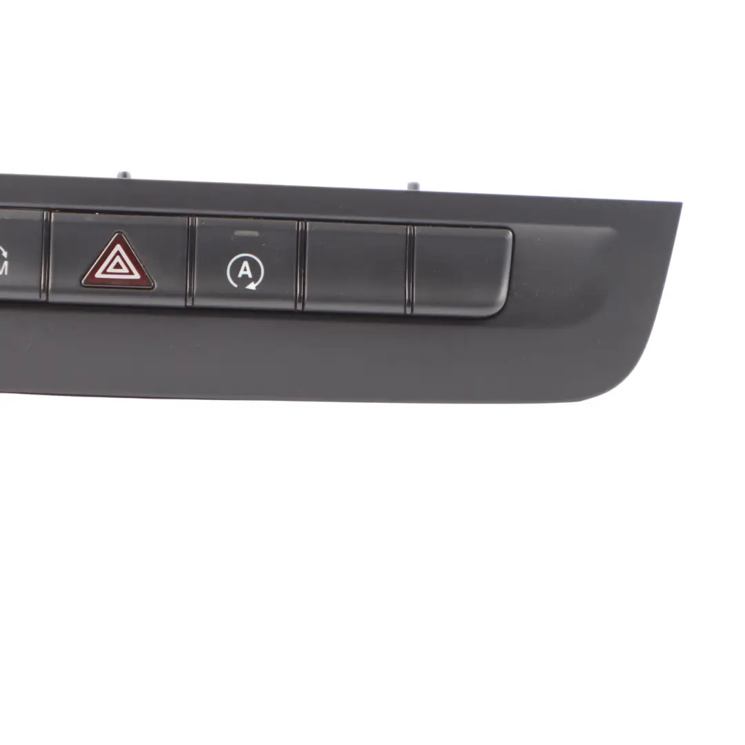 Pannello Interruttori Console Centrale per Mercedes CLA C117 W176 W246 con numero di parte A2469053002 Mercedes CLA C117 W176 W246 Pannello Interruttori Console Centrale - SKU A2469053002 - Numero di parte A2469053002