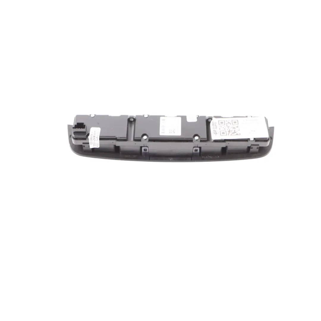 Mittel Konsole Schalter Knopfleiste für Mercedes CLA C117 W176 W246 mit Teilenummer A2469053002 Mercedes CLA C117 W176 W246 Mittel Konsole Schalter Knopfleiste - SKU A2469053002 - Teilenummer A2469053002