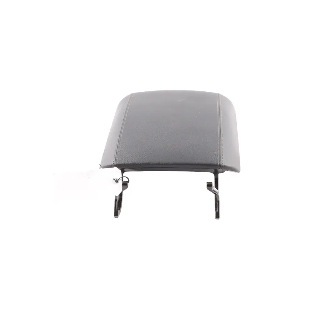 Tapa Reposabrazos Consola Central Cuero Negro para Mercedes V251 con número de pieza A2516801739 Mercedes V251 Tapa Reposabrazos Consola Central Cuero Negro - SKU A2516801739 - Número de pieza A2516801739