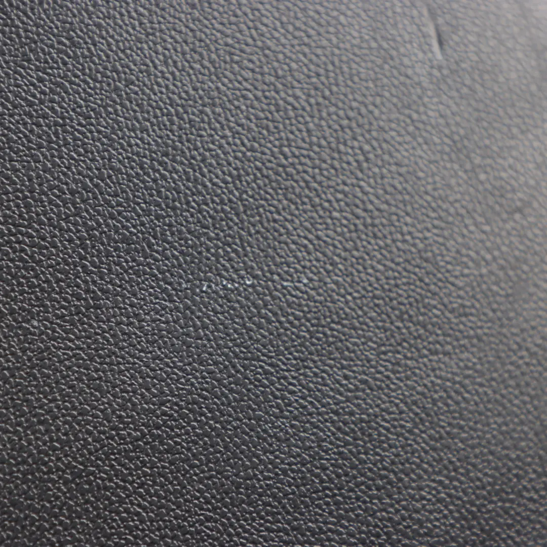 Mercedes W251 Osłona Zaślepka Klapy Bagażnika Lewy Tył - SKU A2516900827 - Numer Części A2516900827