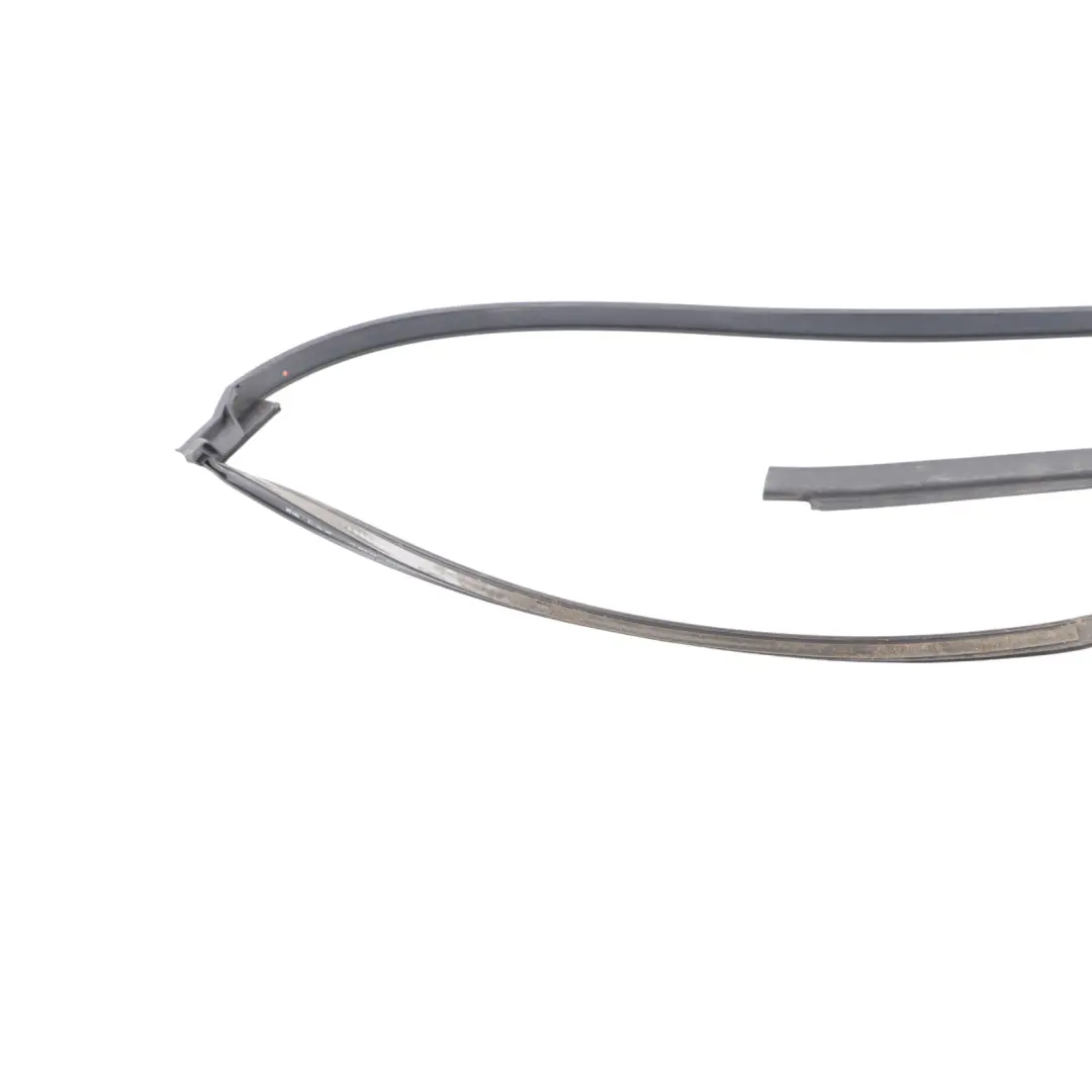 Junta Goma Puerta Trasera Izquierda Ventana para Mercedes V251 con número de pieza A2516909580 Mercedes V251 Junta Goma Puerta Trasera Izquierda Ventana - SKU A2516909580-1 - Número de pieza A2516909580