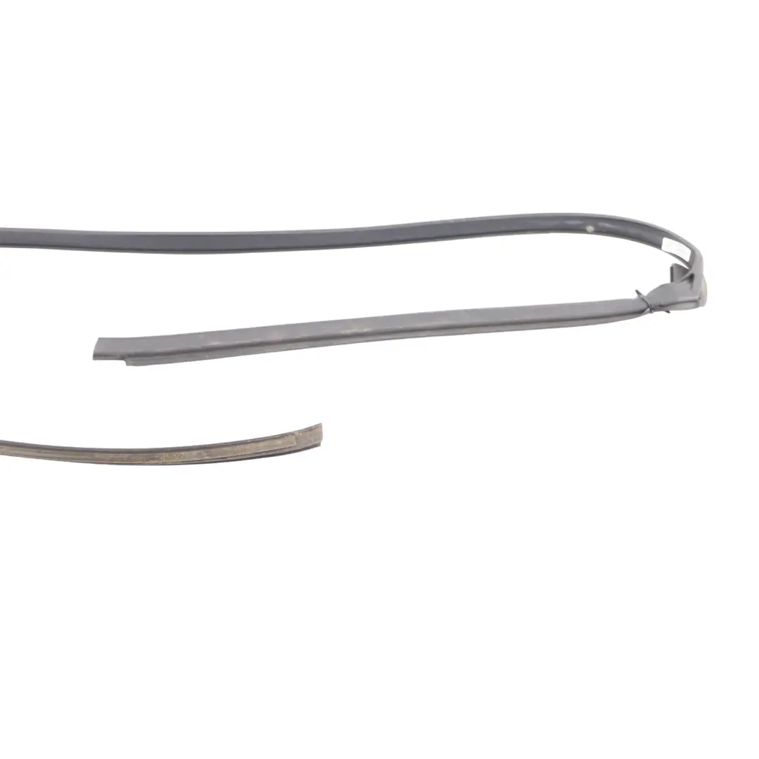 Junta Goma Puerta Trasera Izquierda Ventana para Mercedes V251 con número de pieza A2516909580 Mercedes V251 Junta Goma Puerta Trasera Izquierda Ventana - SKU A2516909580-1 - Número de pieza A2516909580
