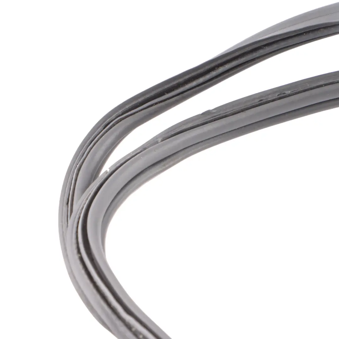 Junta de goma sellado maletero portón trasero para Mercedes V251 con número de pieza A2517400778 Mercedes V251 Junta de goma sellado maletero portón trasero - SKU A2517400778 - Número de pieza A2517400778