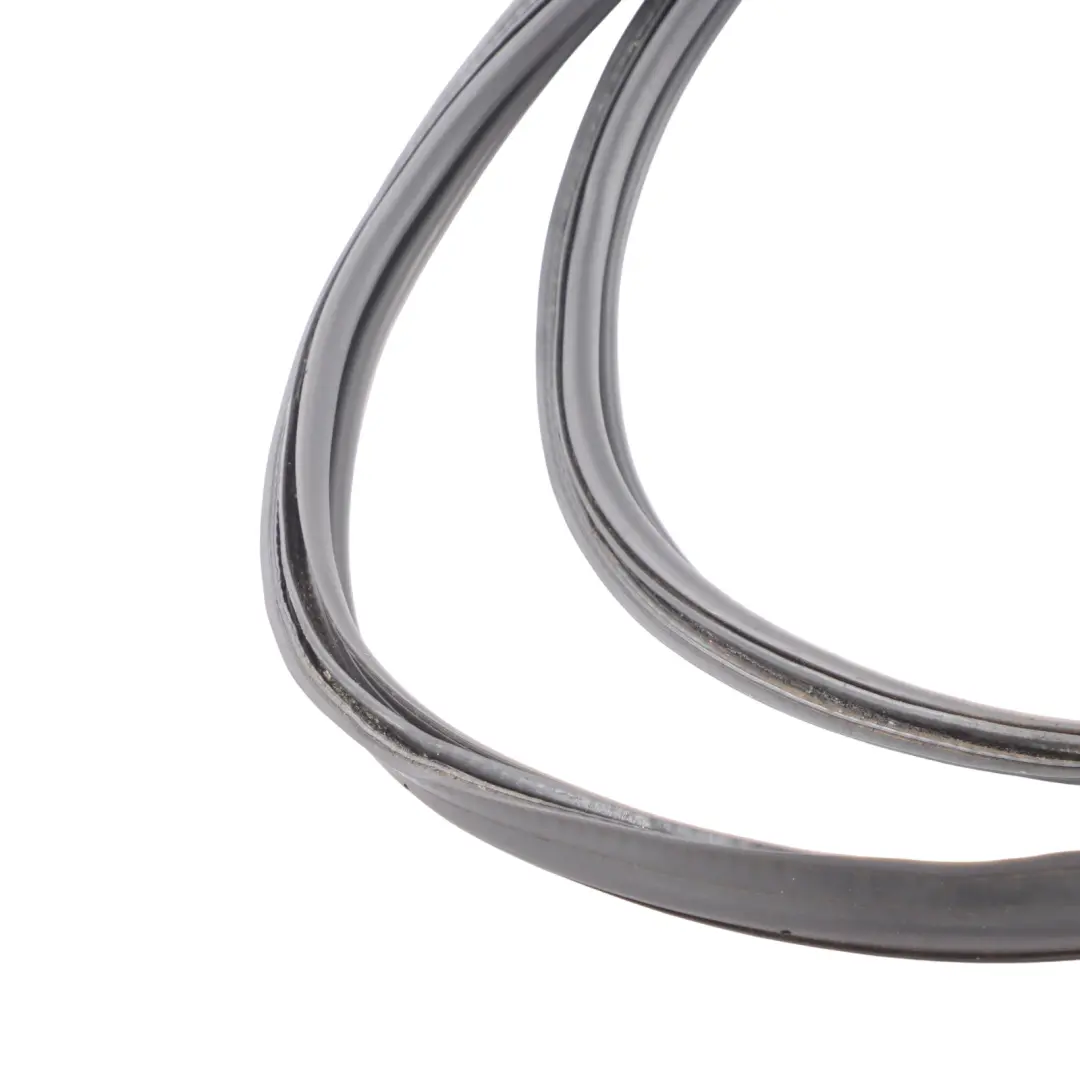 Boot Trunk Tailgate Sealing Rubber Gasket to Mercedes V251 with Part number A2517400778 Mercedes V251 Boot Trunk Tailgate Sealing Rubber Gasket - SKU A2517400778 - Part number A2517400778