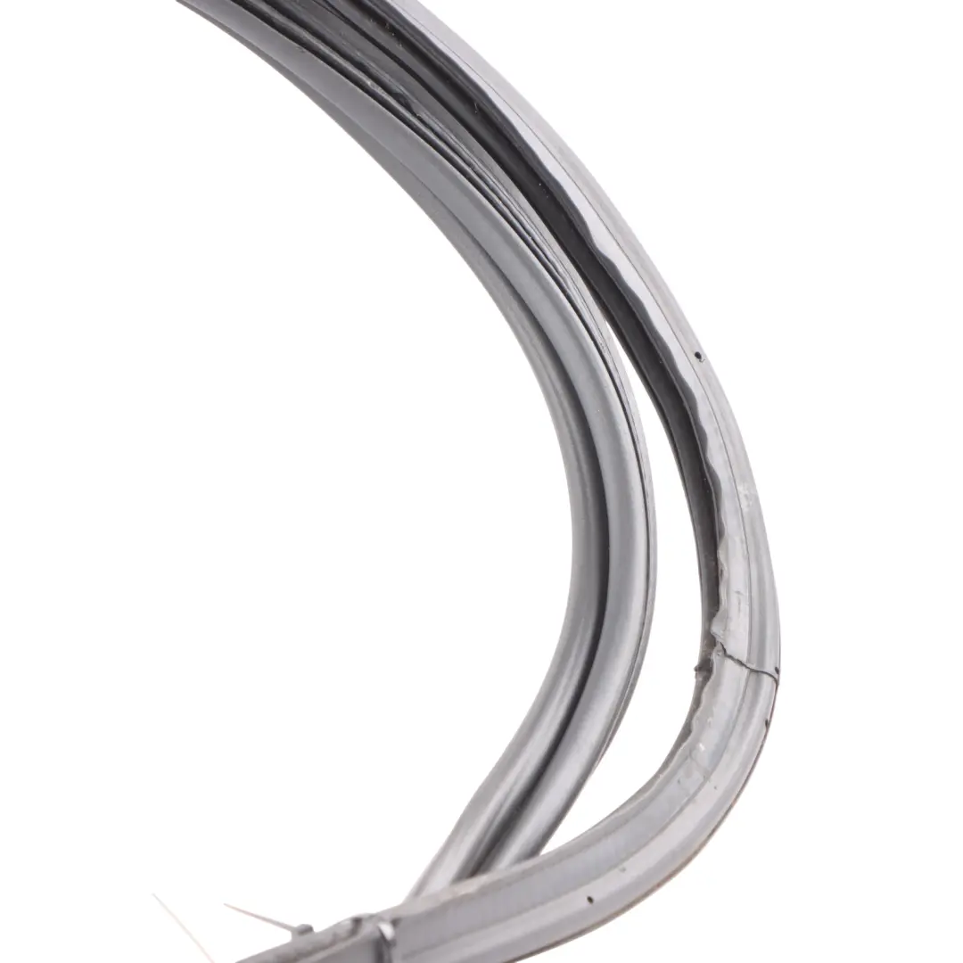 Junta de goma sellado maletero portón trasero para Mercedes V251 con número de pieza A2517400778 Mercedes V251 Junta de goma sellado maletero portón trasero - SKU A2517400778 - Número de pieza A2517400778