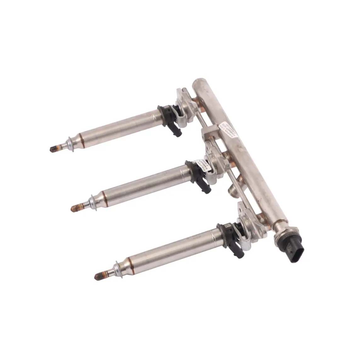 Pressure Rail Injector Nozzle to Mercedes C204 Fuel Injection with Part number A2760703995 Mercedes C204 Fuel Injection Pressure Rail Injector Nozzle - SKU A2760703995 - Part number A2760703995