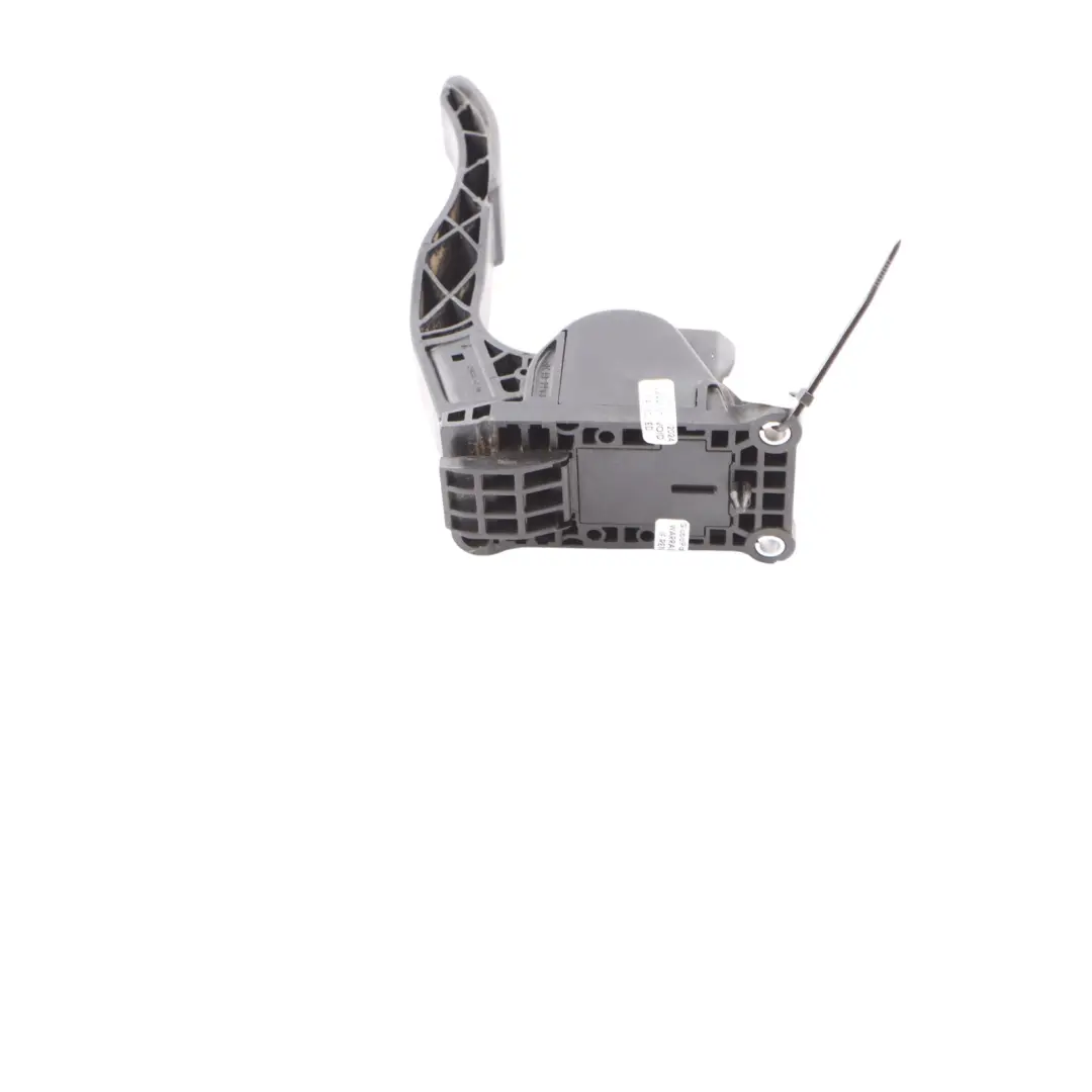 W907 Throttle Accelerator Pedal to Mercedes Vito W447 Sprinter W906 with Part number A4473000100 Mercedes Vito W447 Sprinter W906 W907 Throttle Accelerator Pedal - SKU A4473000100 - Part number A4473000100