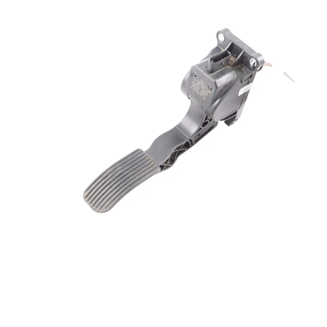 W907 Throttle Accelerator Pedal to Mercedes Vito W447 Sprinter W906 with Part number A4473000100 Mercedes Vito W447 Sprinter W906 W907 Throttle Accelerator Pedal - SKU A4473000100 - Part number A4473000100