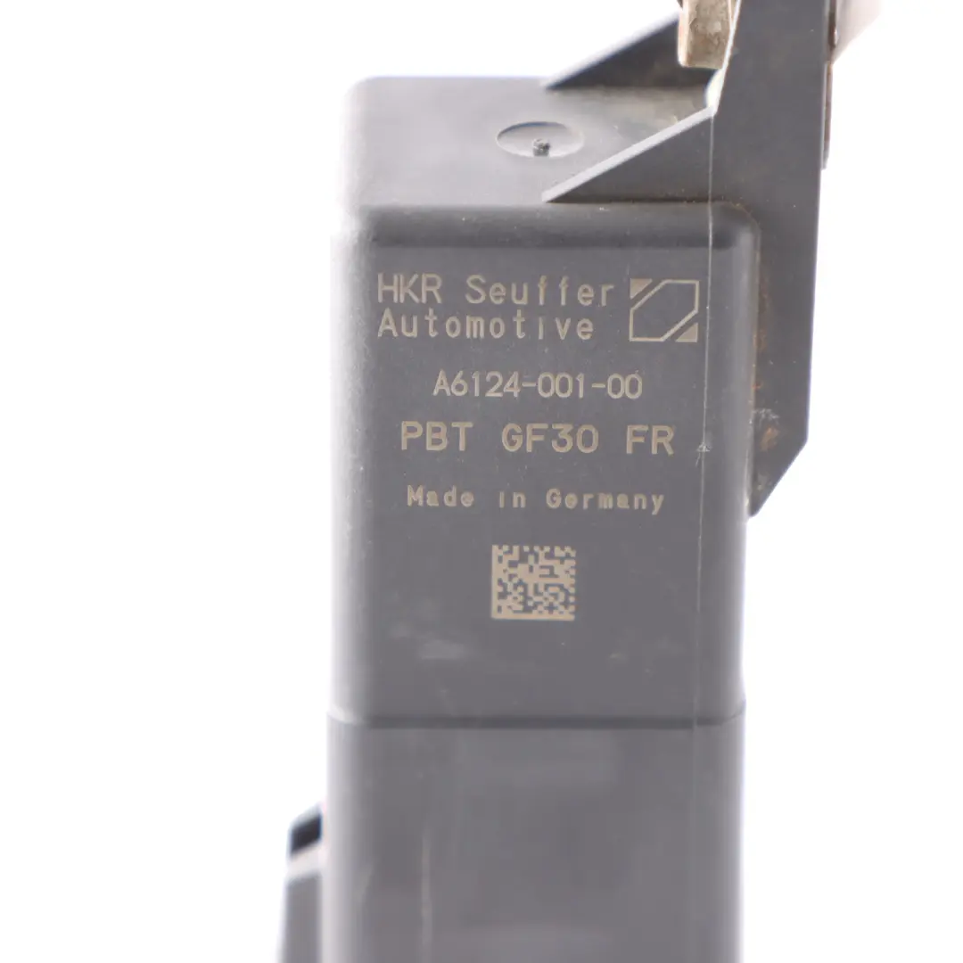 Kraftstofffilter-Heizung-Relais-Modul für Mercedes W177 mit Teilenummer A6089000700 Mercedes W177 Kraftstofffilter-Heizung-Relais-Modul - SKU A6089000700 - Teilenummer A6089000700