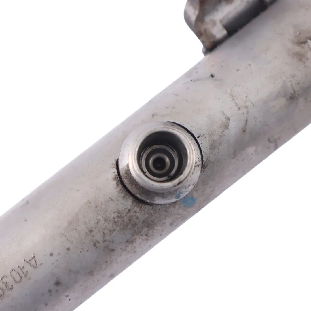 Kraftstoffverteiler Rechts Einspritzschiene für Mercedes W164 OM629 mit Teilenummer A6290701695 Mercedes W164 OM629 Kraftstoffverteiler Rechts Einspritzschiene - SKU A6290701695 - Teilenummer A6290701695