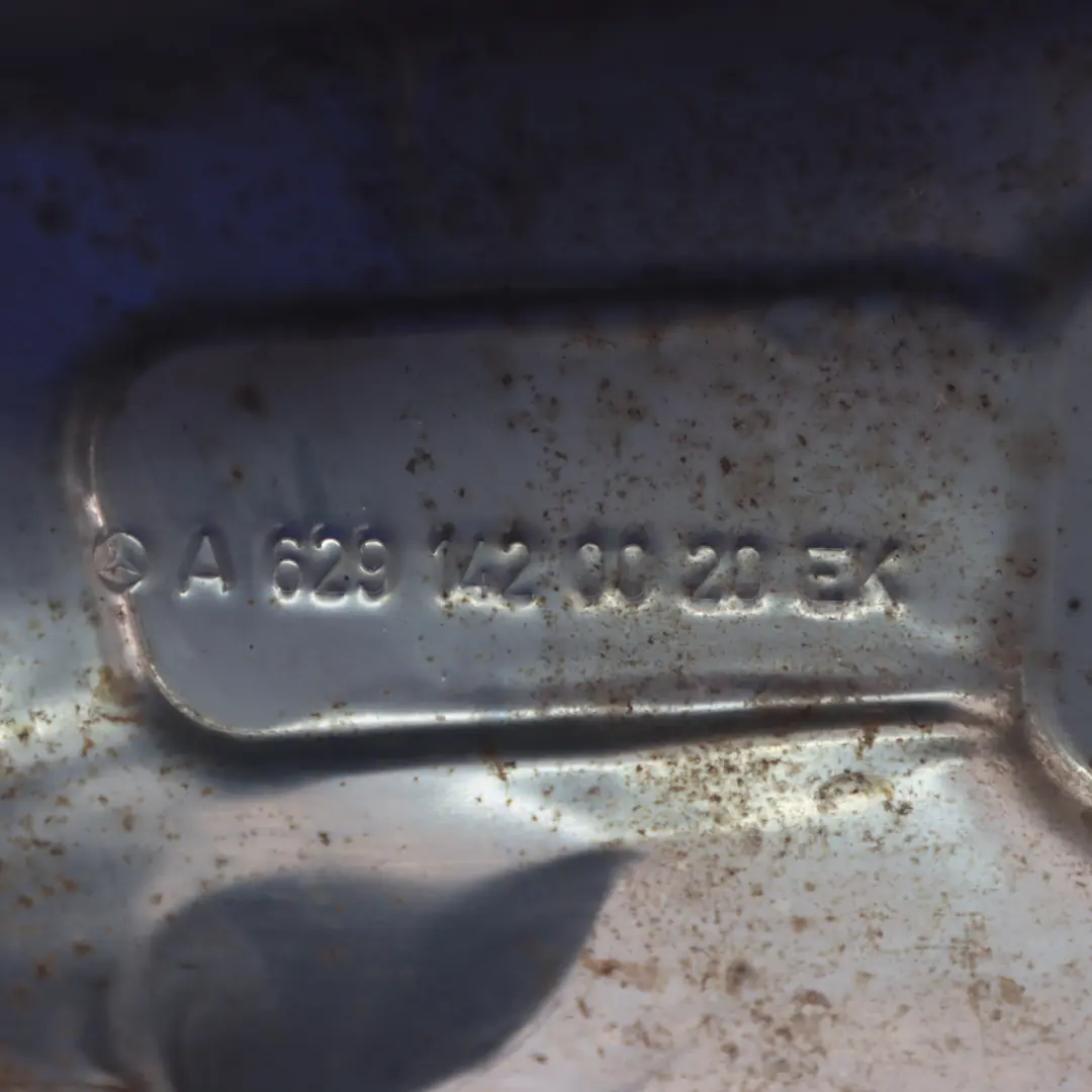 Osłona Kolektora Wydechowego Prawa do Mercedes ML W164 OM629 o numerze A6291420020 Mercedes ML W164 OM629 Osłona Kolektora Wydechowego Prawa - SKU A6291420020 - Numer Części A6291420020