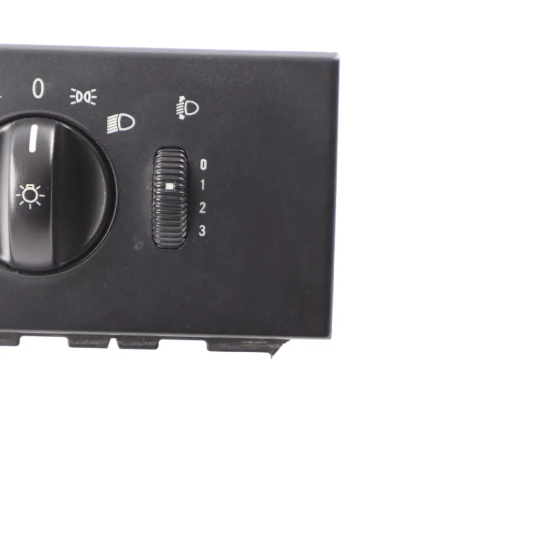Mercedes Vito Viano W639 Interrupteur de phares Bouton de commande - SKU A6395450204-4 - Numéro de pièce A6395450204
