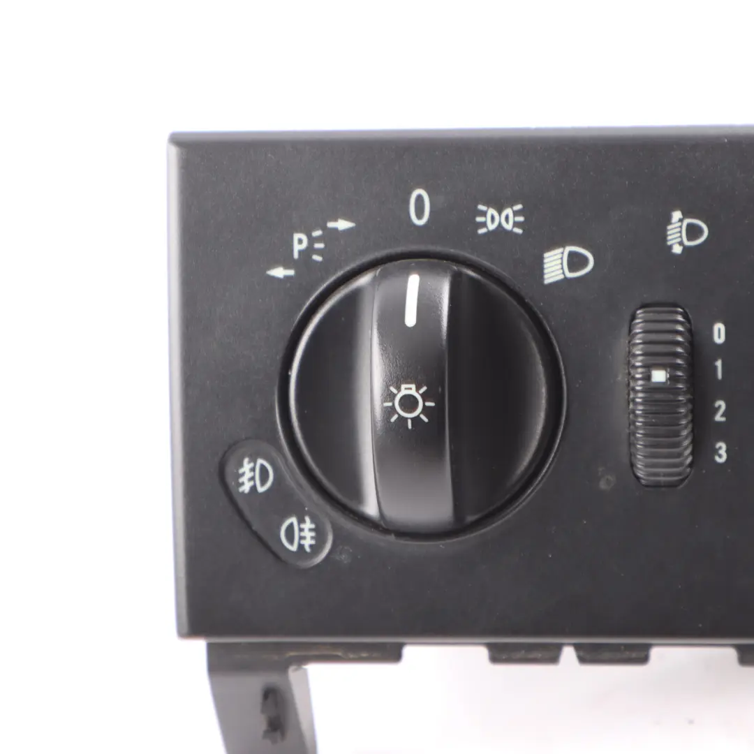 Mercedes Vito Viano W639 Scheinwerfer Schalter Einheit Button Knob - SKU A6395450204-4 - Teilenummer A6395450204