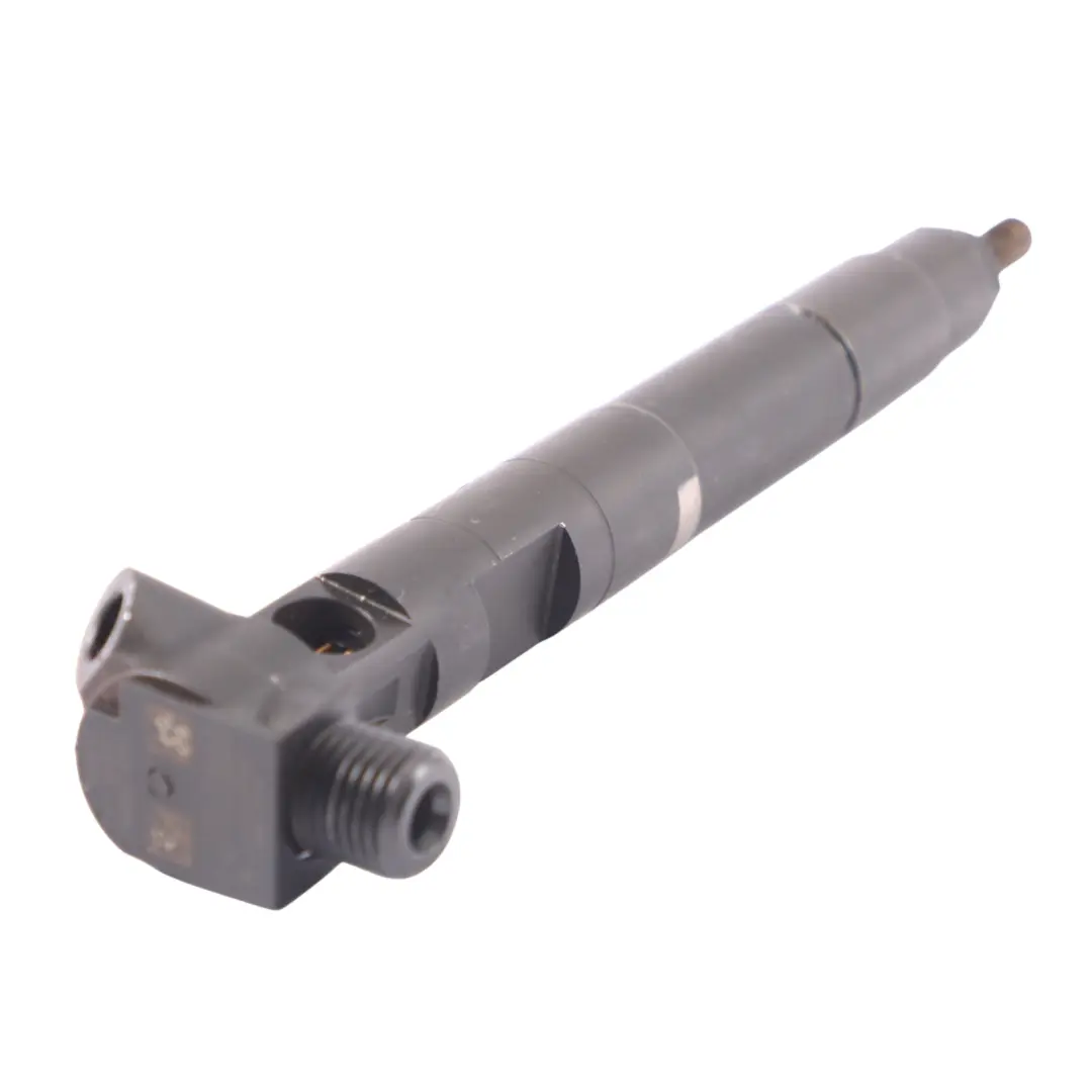 OM651 Diesel Fuel Injector Nozzle to Mercedes W176 with Part number A6510701387 Mercedes W176 OM651 Diesel Fuel Injector Nozzle - SKU A6510701387 - Part number A6510701387