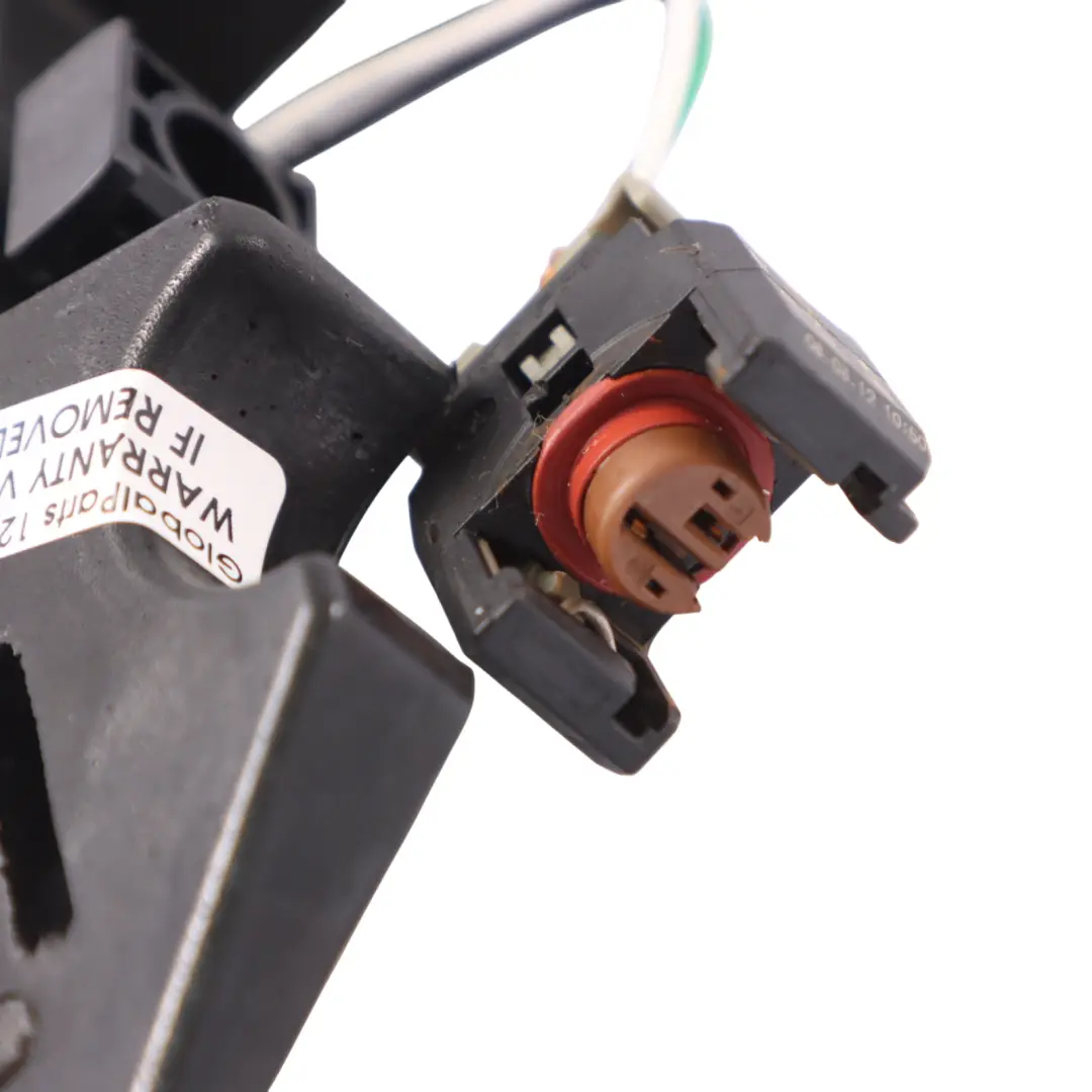 OM651 Einspritzdüsensteuergerät Modul Sensor für Mercedes W204 mit Teilenummer A6511509833 Mercedes W204 OM651 Einspritzdüsensteuergerät Modul Sensor - SKU A6511509833 - Teilenummer A6511509833