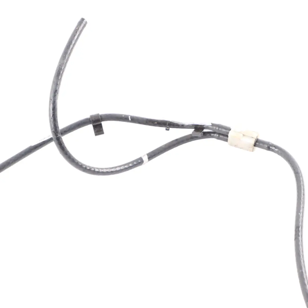 W901 Windscreen Washer Pipe Line Nozzles Hose to Mercedes with Part number A6908697294 Mercedes W901 Windscreen Washer Pipe Line Nozzles Hose - SKU A6908697294 - Part number A6908697294