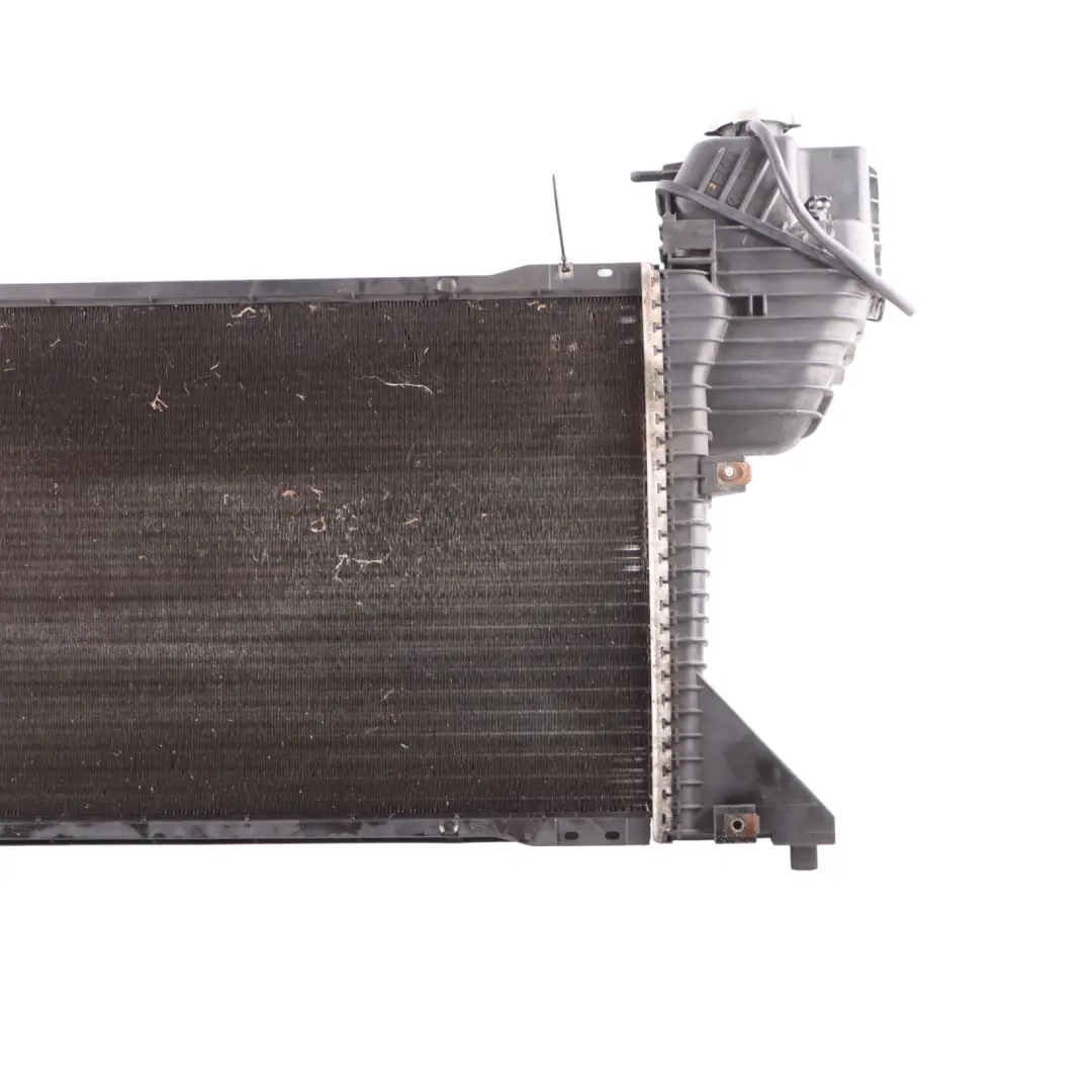 W902 211 CDI Diesel Engine Radiator Water Cooler to Mercedes with Part number A9015003500 Mercedes W902 211 CDI Diesel Engine Radiator Water Cooler - SKU A9015003500 - Part number A9015003500