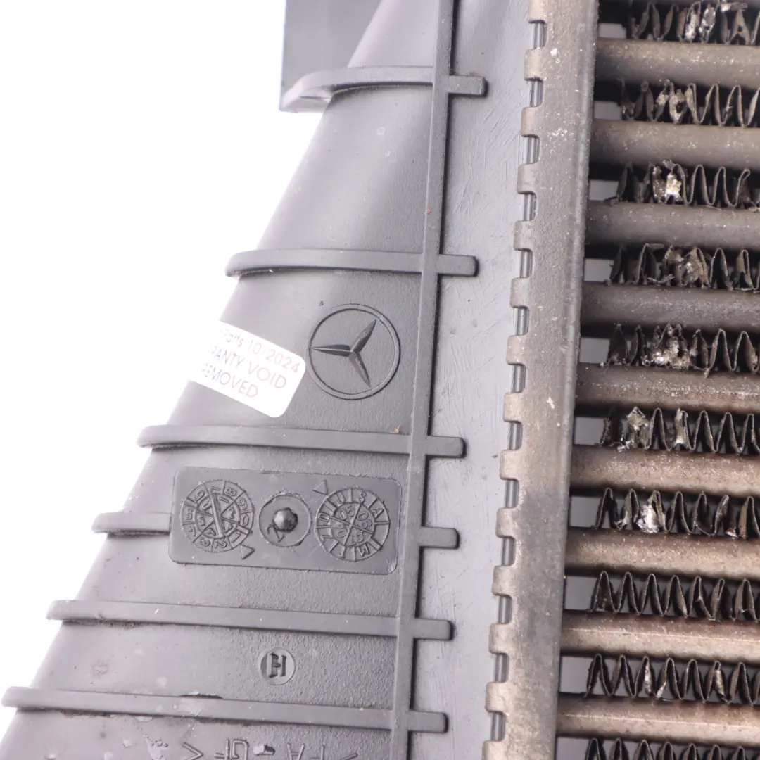 Mercedes Sprinter W901 W903 Intercooler Enfriador de aire Diesel - SKU A9015010701 - Número de pieza A9015010701