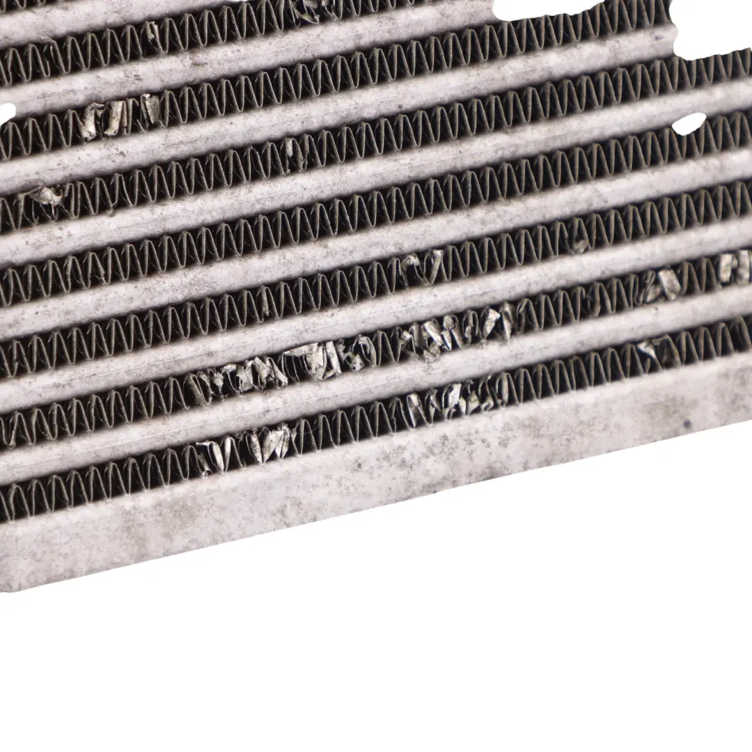 W901 W903 Intercooler Enfriador de aire Diesel para Mercedes Sprinter con número de pieza A9015010701 Mercedes Sprinter W901 W903 Intercooler Enfriador de aire Diesel - SKU A9015010701 - Número de pieza A9015010701