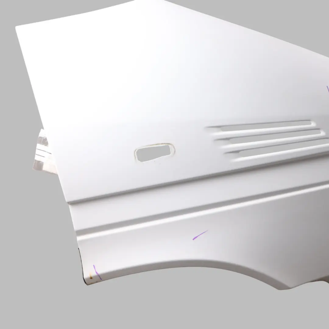 W901 Side Panel Front Right O/S Wing Fender Arctic White 9147 to Mercedes Sprinter with Part number A9016307007 Mercedes Sprinter W901 Side Panel Front Right O/S Wing Fender Arctic White 9147 - SKU A9016307007-ARW - Part number A9016307007