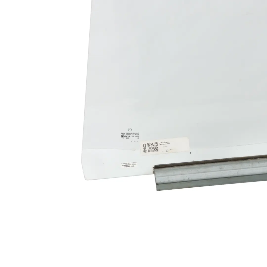 W902 Door Window Front Left N/S Glass AS2 to Mercedes Sprinter with Part number A9017200318 Mercedes Sprinter W902 Door Window Front Left N/S Glass AS2 - SKU A9017200318 - Part number A9017200318