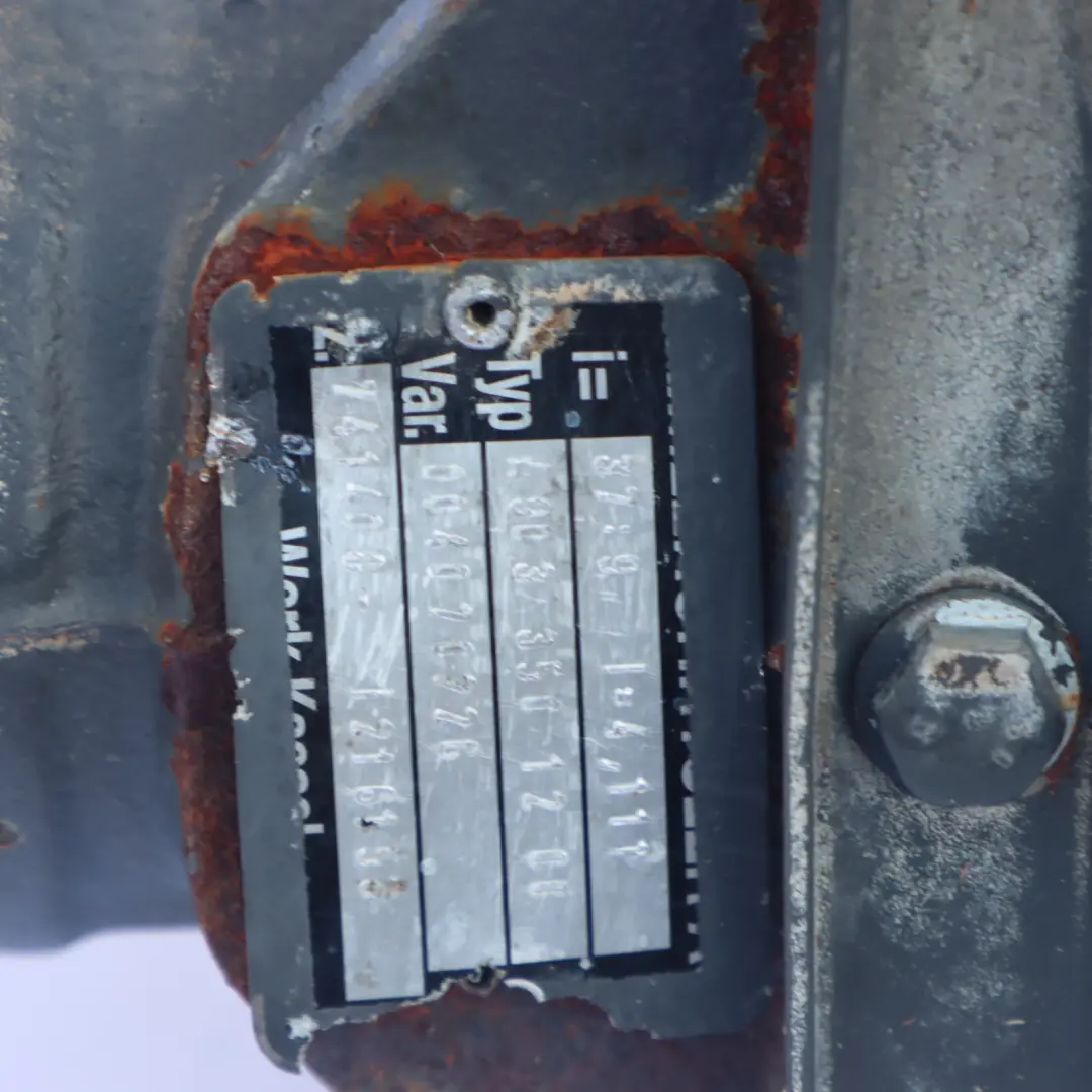 W903 Assale posteriore Differenziale 741408 37:9 4.111 per Mercedes con numero di parte A9033501200 Mercedes W903 Assale posteriore Differenziale 741408 37:9 4.111 - SKU A9033501200 - Numero di parte A9033501200