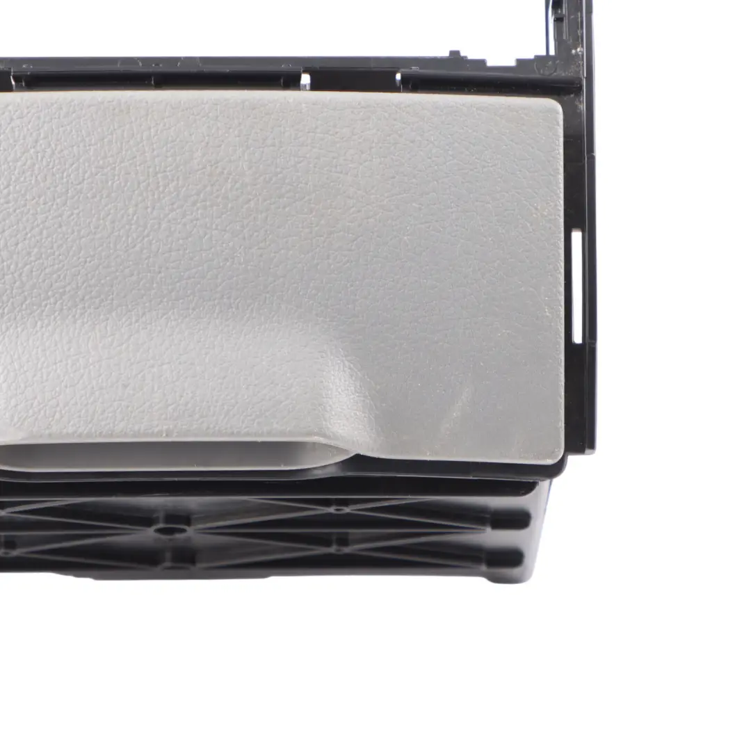 Console Centrale Portabicchieri per Mercedes Sprinter W906 con numero di parte A9066890047 Mercedes Sprinter W906 Console Centrale Portabicchieri - SKU A9066890047 - Numero di parte A9066890047