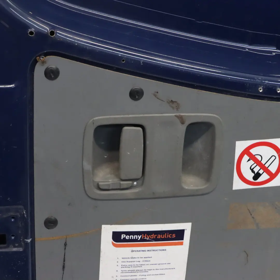 Drzwi Prawe Tylna Klapa Steel Blue - 389 do Mercedes Sprinter W906 o numerze A9067401305 Mercedes Sprinter W906 Drzwi Prawe Tylna Klapa Steel Blue - 389 - SKU A9067401305-SBLU - Numer Części A9067401305