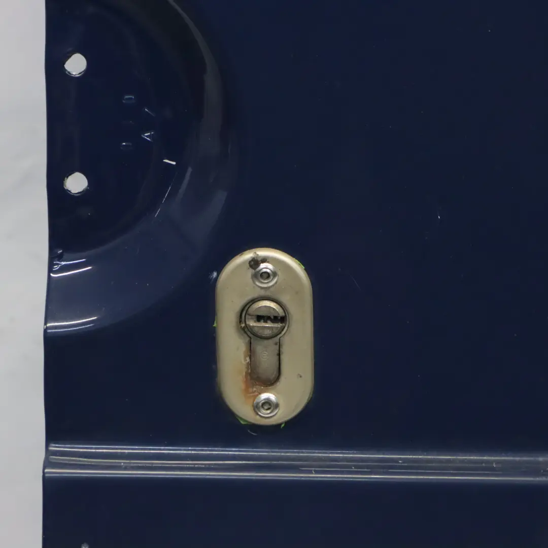 Drzwi Prawe Tylna Klapa Steel Blue - 389 do Mercedes Sprinter W906 o numerze A9067401305 Mercedes Sprinter W906 Drzwi Prawe Tylna Klapa Steel Blue - 389 - SKU A9067401305-SBLU - Numer Części A9067401305