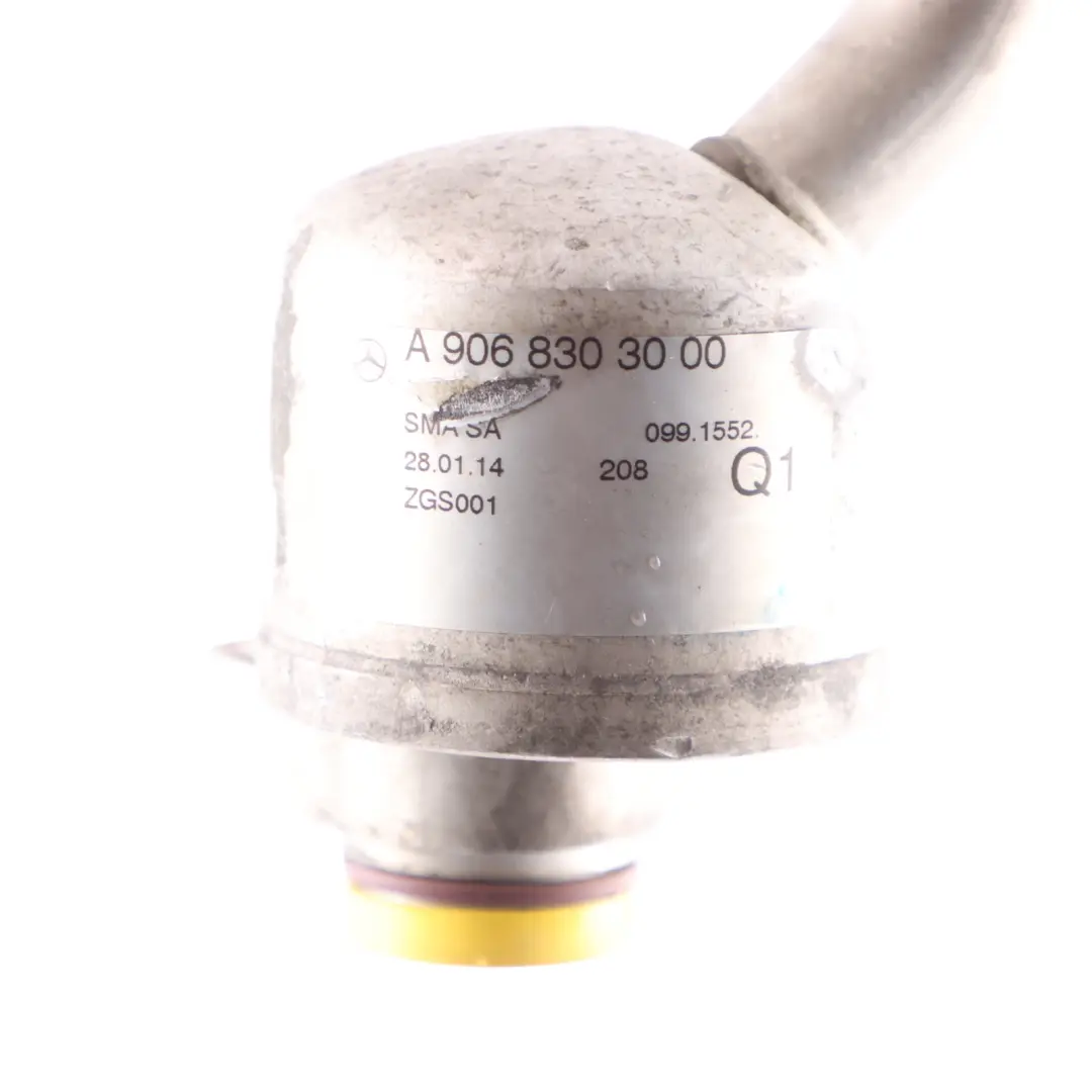 OM651 A/C Air Condition Pipe Hose Refrigerant Line to Mercedes W906 with Part number A9068303000 Mercedes W906 OM651 A/C Air Condition Pipe Hose Refrigerant Line - SKU A9068303000 - Part number A9068303000